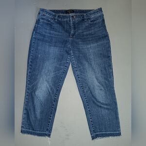 ✨️Talbots Flawless 5 Pocket Petite Classic Distressed Cropped Hem Denim Jeans!